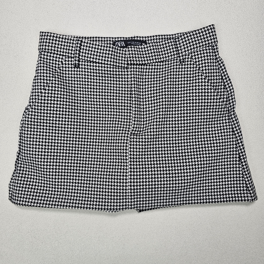 Zara Black and White Houndstooth Skort Size Small
